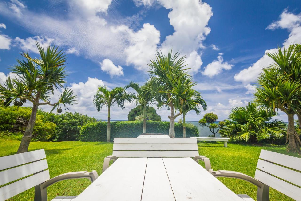 Ishigaki Sunset Cove Hotel Exterior photo