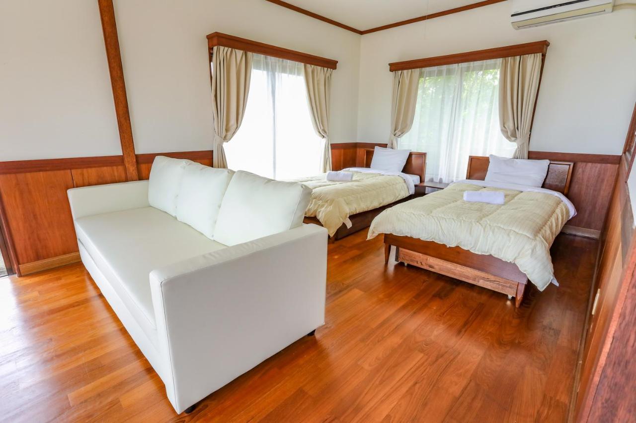 Ishigaki Sunset Cove Hotel Exterior photo