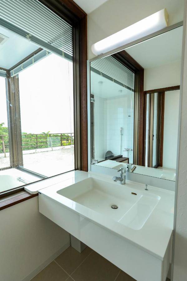 Ishigaki Sunset Cove Hotel Exterior photo